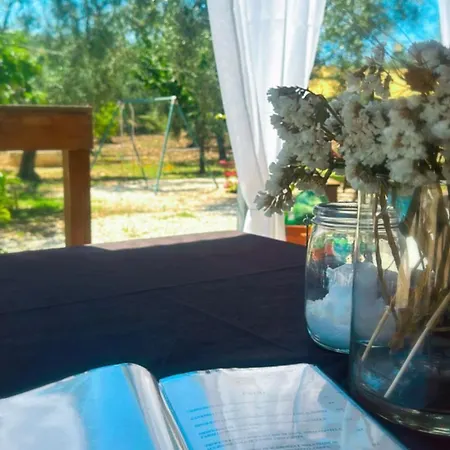 Azzarone مزرعة للإقامة