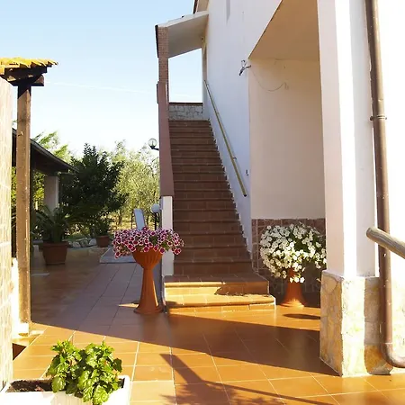 Azzarone Вьесте